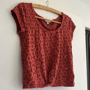 American eagle - red corral eyelet lace women’s top - great condition - small